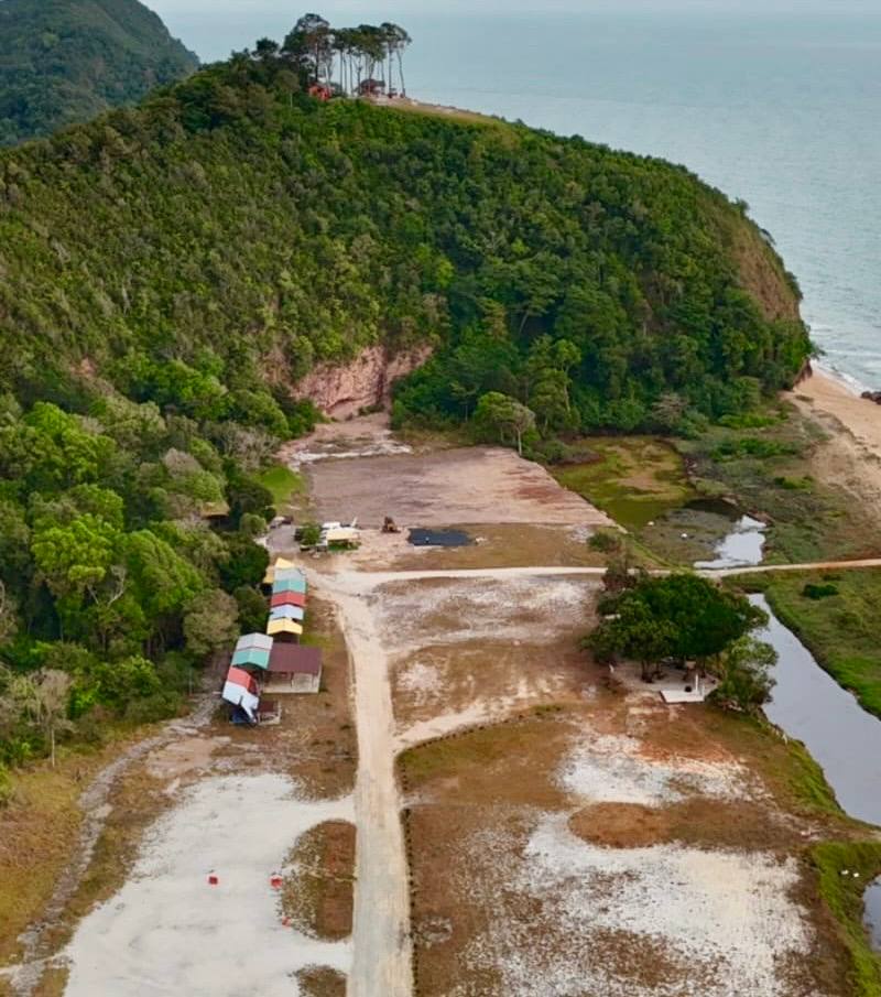 Bukit Bubus paragliding — pilot photo 1