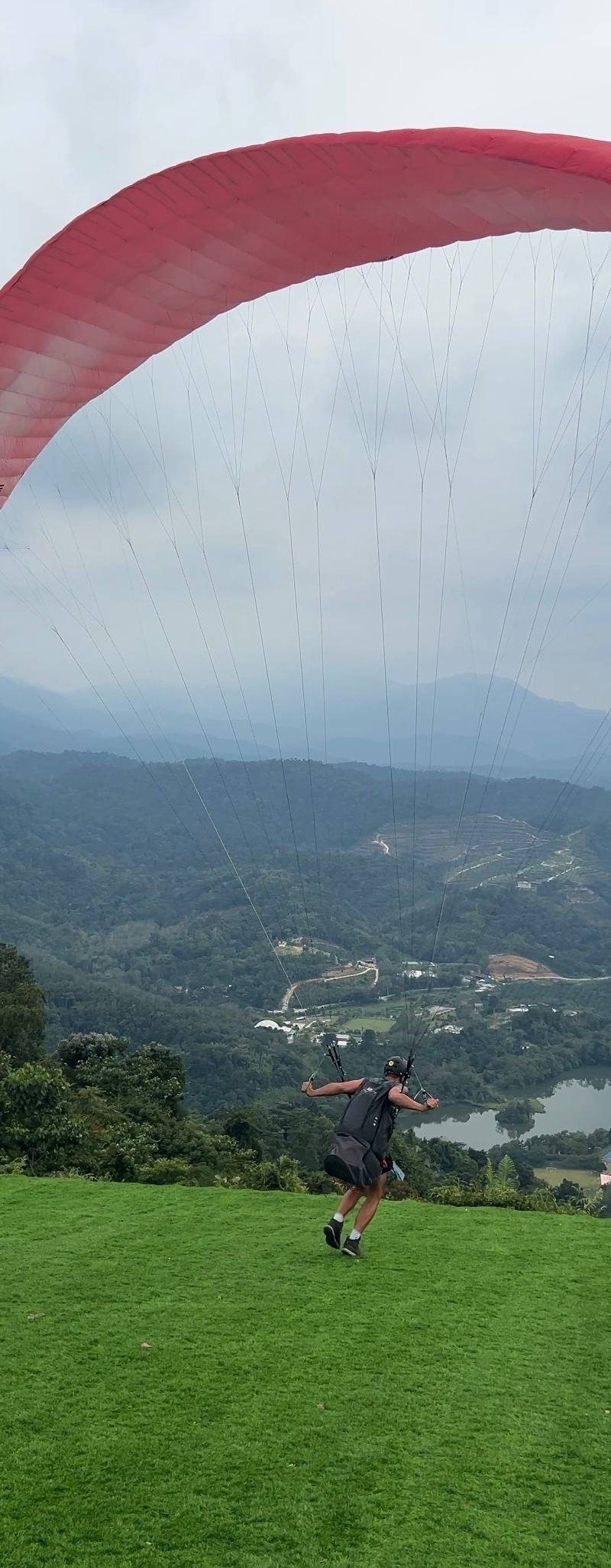 Kuala Kubu Bharu paragliding — pilot photo 4